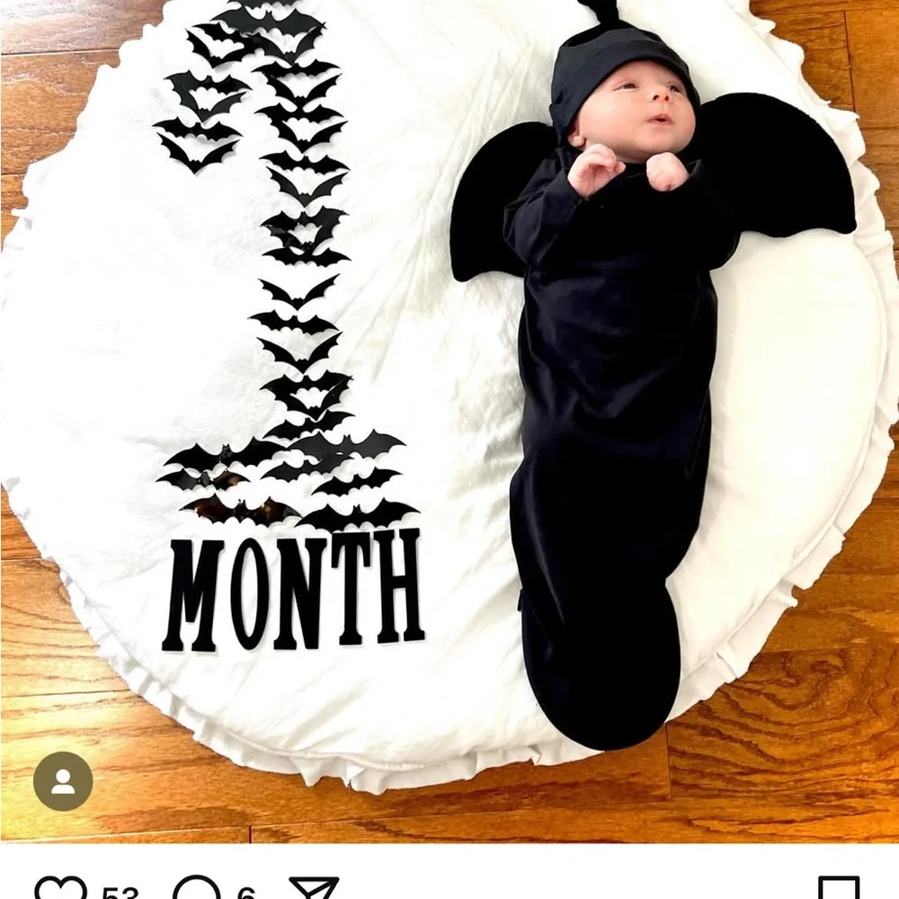 Adorable pottery barn kids Black Bat Baby Costume - Picture 2 of 6